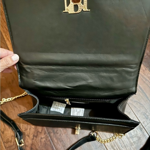 Badgley Mischka Vegan Leather  Black &White Crossbody, Gold Hardware NWT - Picture 5 of 9